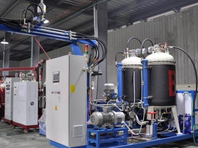 明投 仿木裝飾線條聚氨酯高壓發(fā)泡設